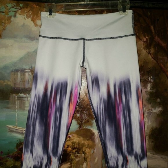 Sold Lululemon Wunder Under Crop Mirage Deep Indigo 6 - Picture 2 of 5